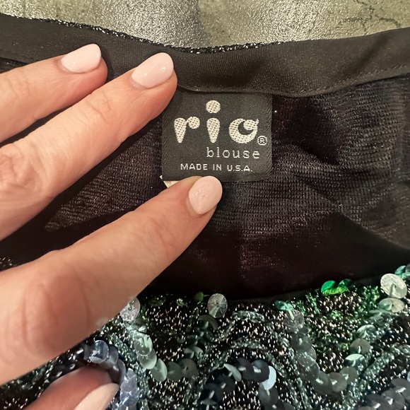 Vintage Rio Rainbow Sequin Blouse Size Large - Picture 2 of 4